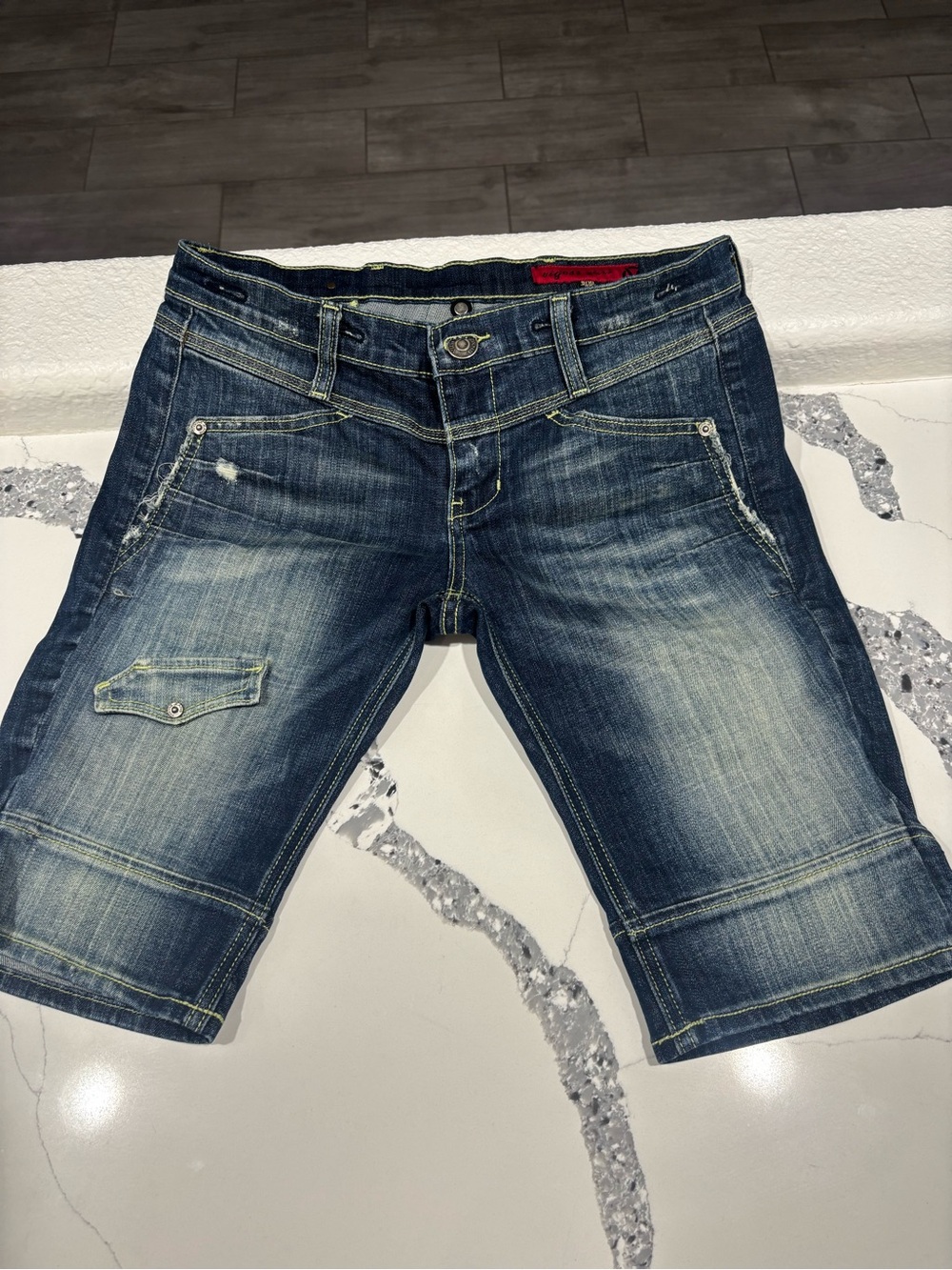Vigoss jean shorts size 30